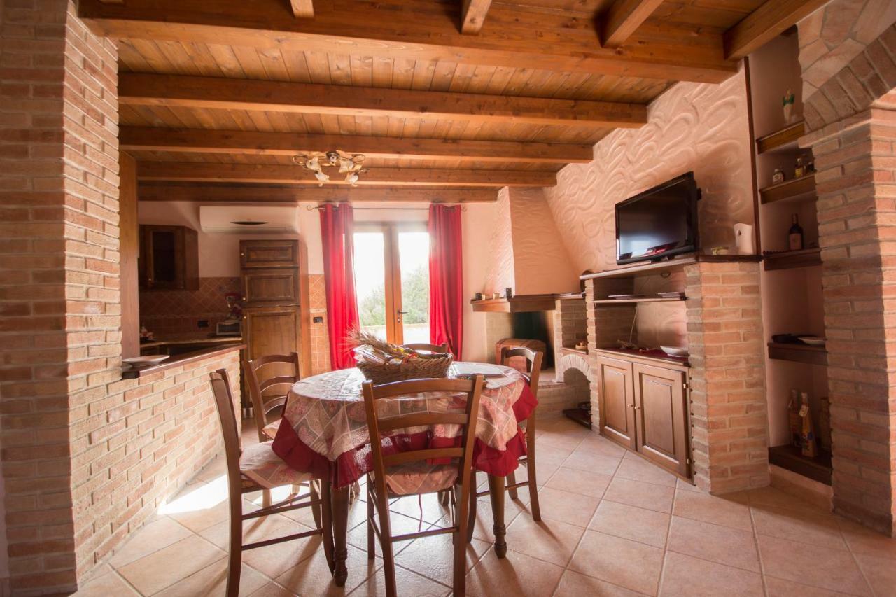 Casa Vacanza Il Mandorlo Domusnovas Exterior photo