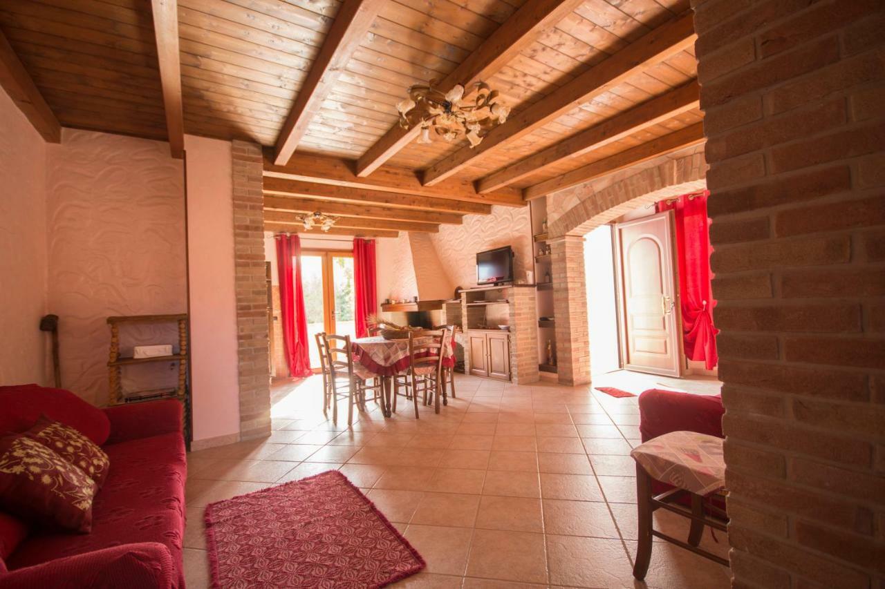 Casa Vacanza Il Mandorlo Domusnovas Exterior photo